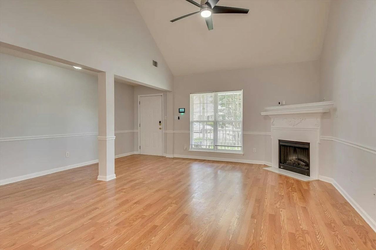 7652 Main Street - Photo 4 of 17