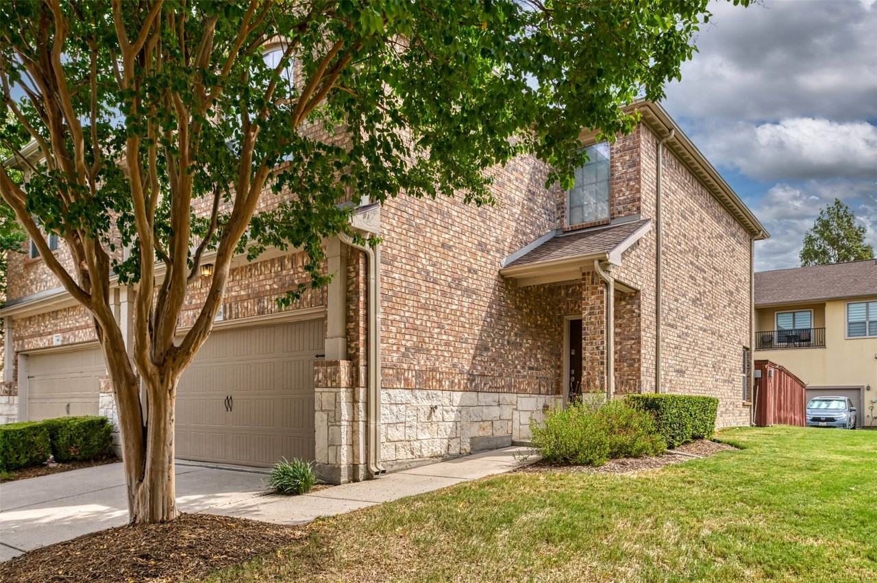 6608 Rutherford Rd - Photo 3 of 30