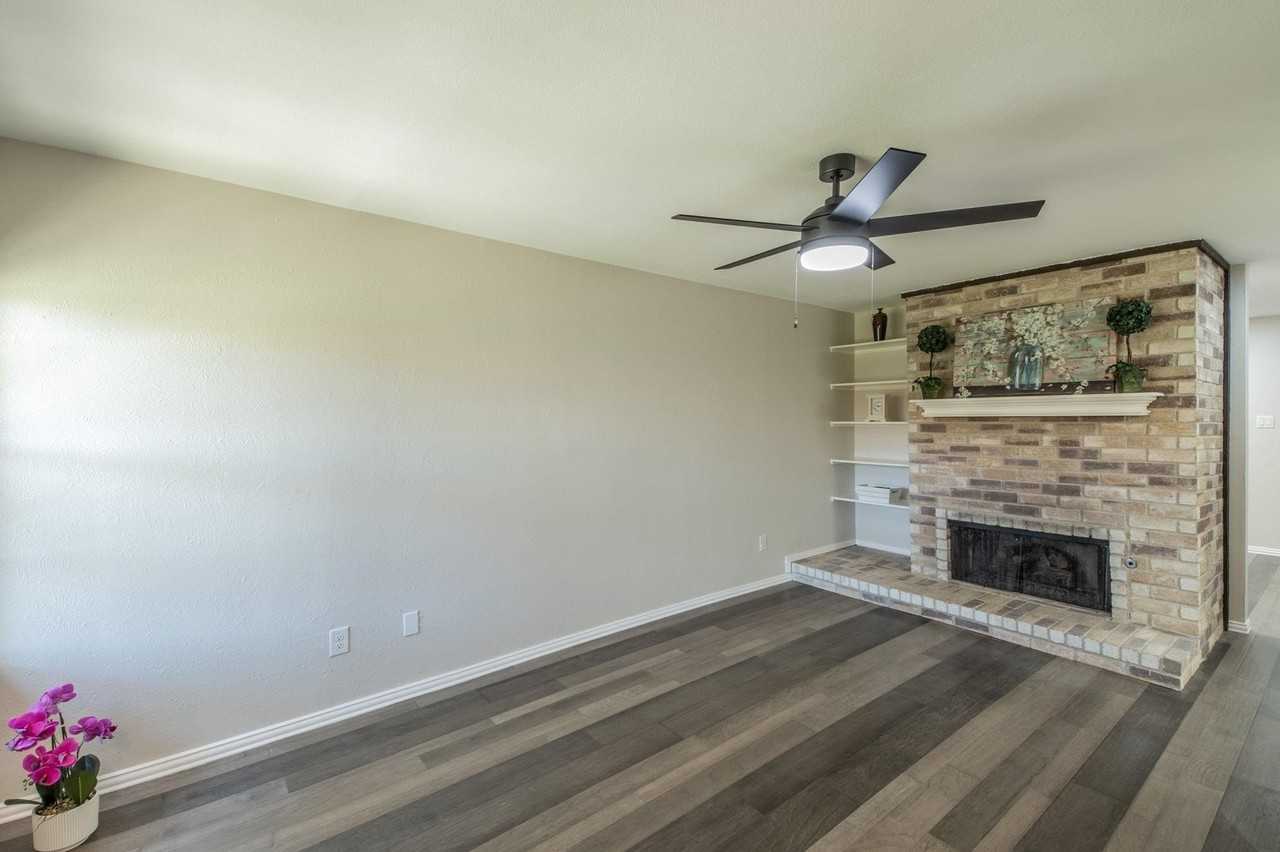 4450 Wind River Ln - Photo 2 of 25