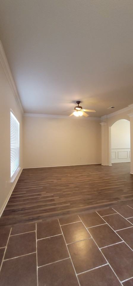 9367 Aristocrat Ln - Photo 5 of 24