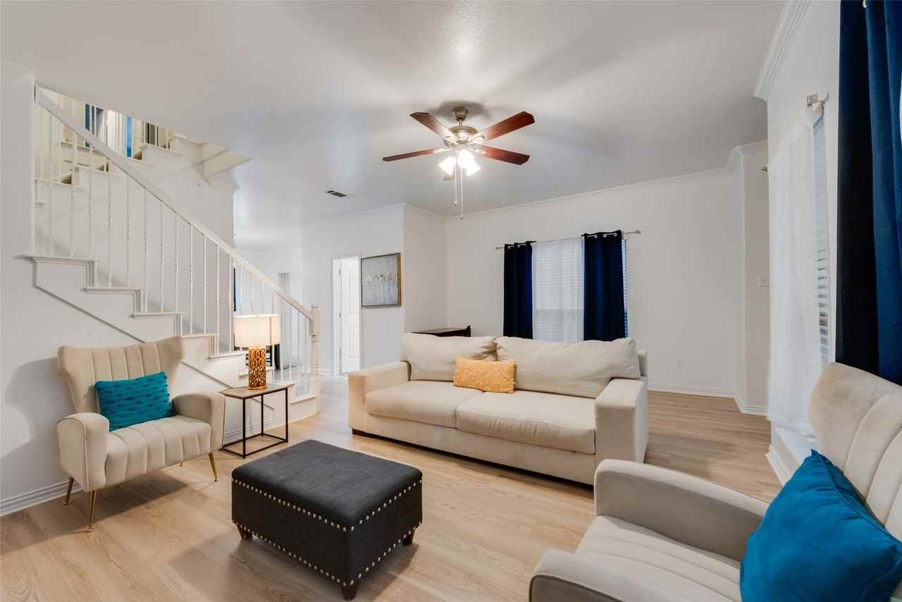2332 Calendar Ct - Photo 7 of 27