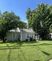 featured image of 608 W Baldridge St