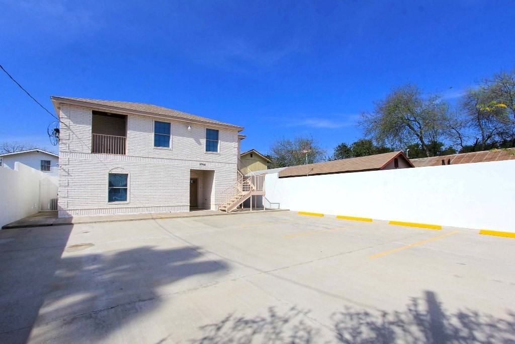 2704 San Agustin Ave - Photo 2 of 29