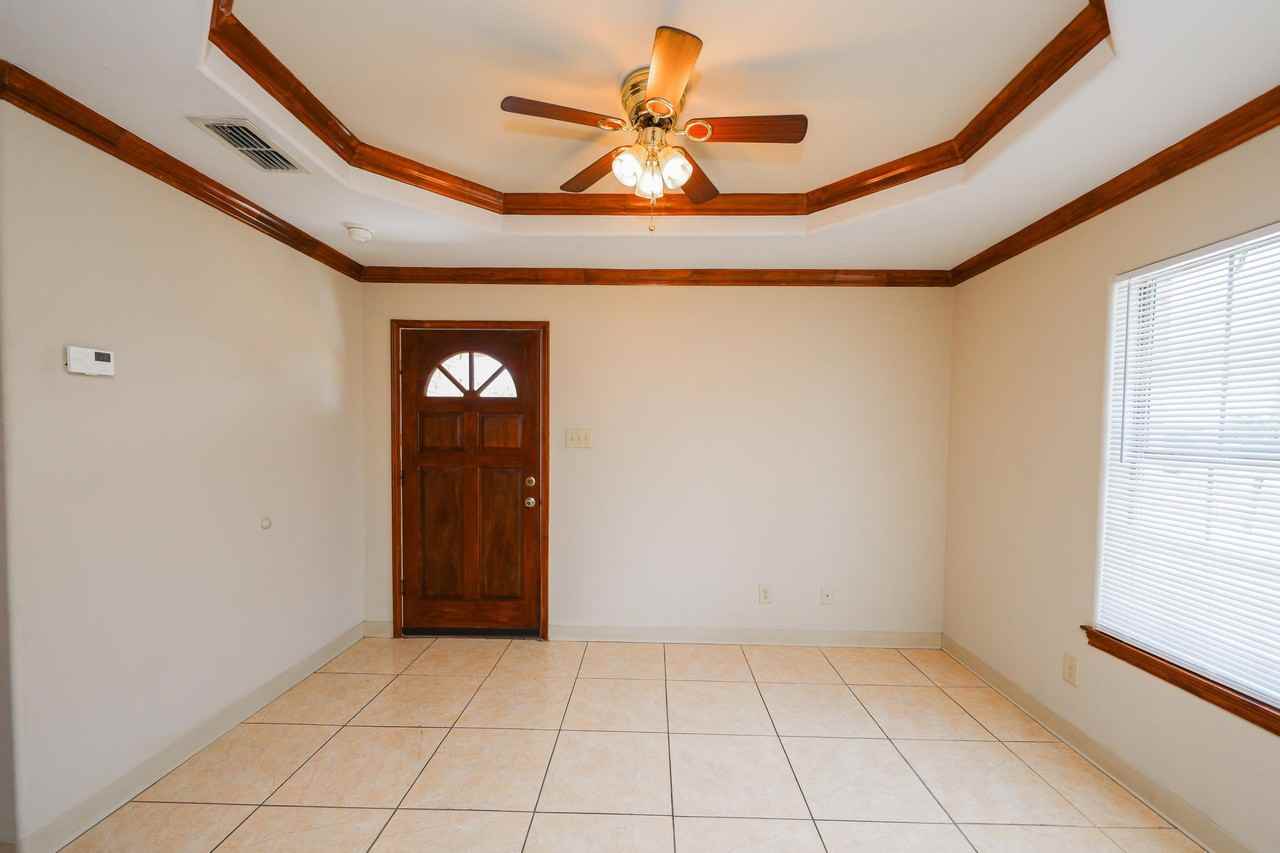 2704 San Agustin Ave - Photo 5 of 29
