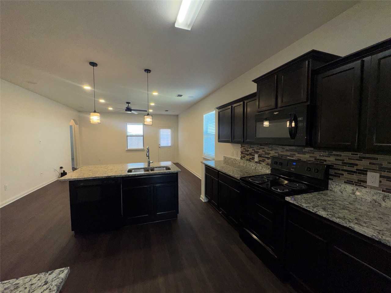 14360 Riata Ln - Photo 4 of 16