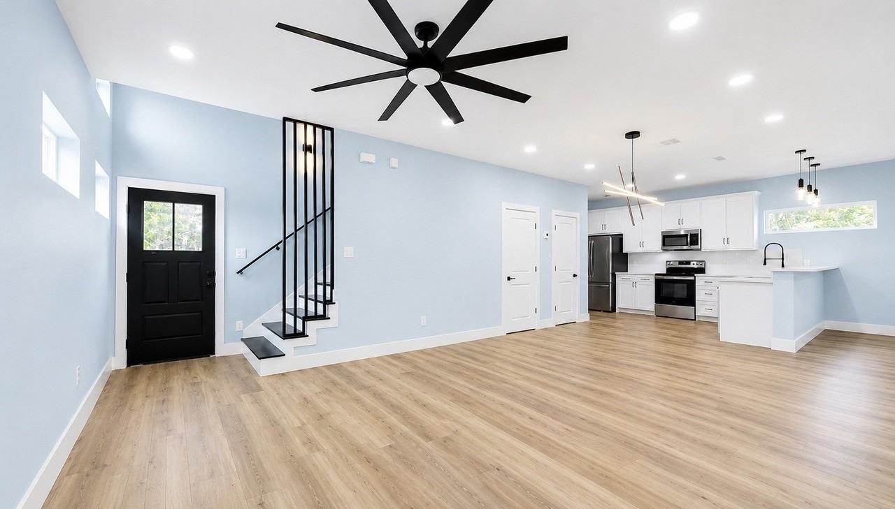 1115 E Oleander St - Photo 5 of 30