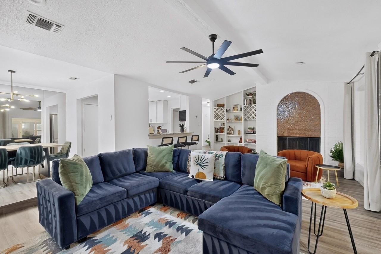 3508 Grande Bulevar - Photo 2 of 38