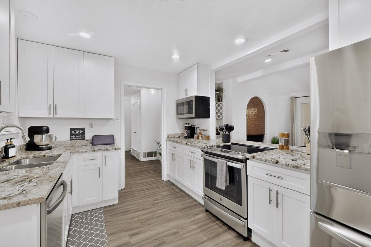 3508 Grande Bulevar - Photo 3 of 38