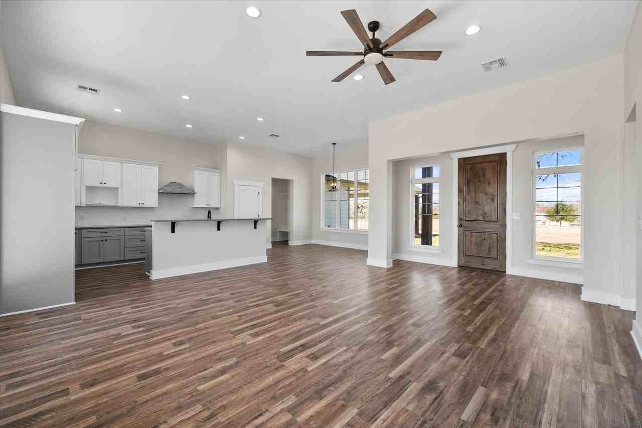 4003 Nettle Rd - Photo 5 of 33