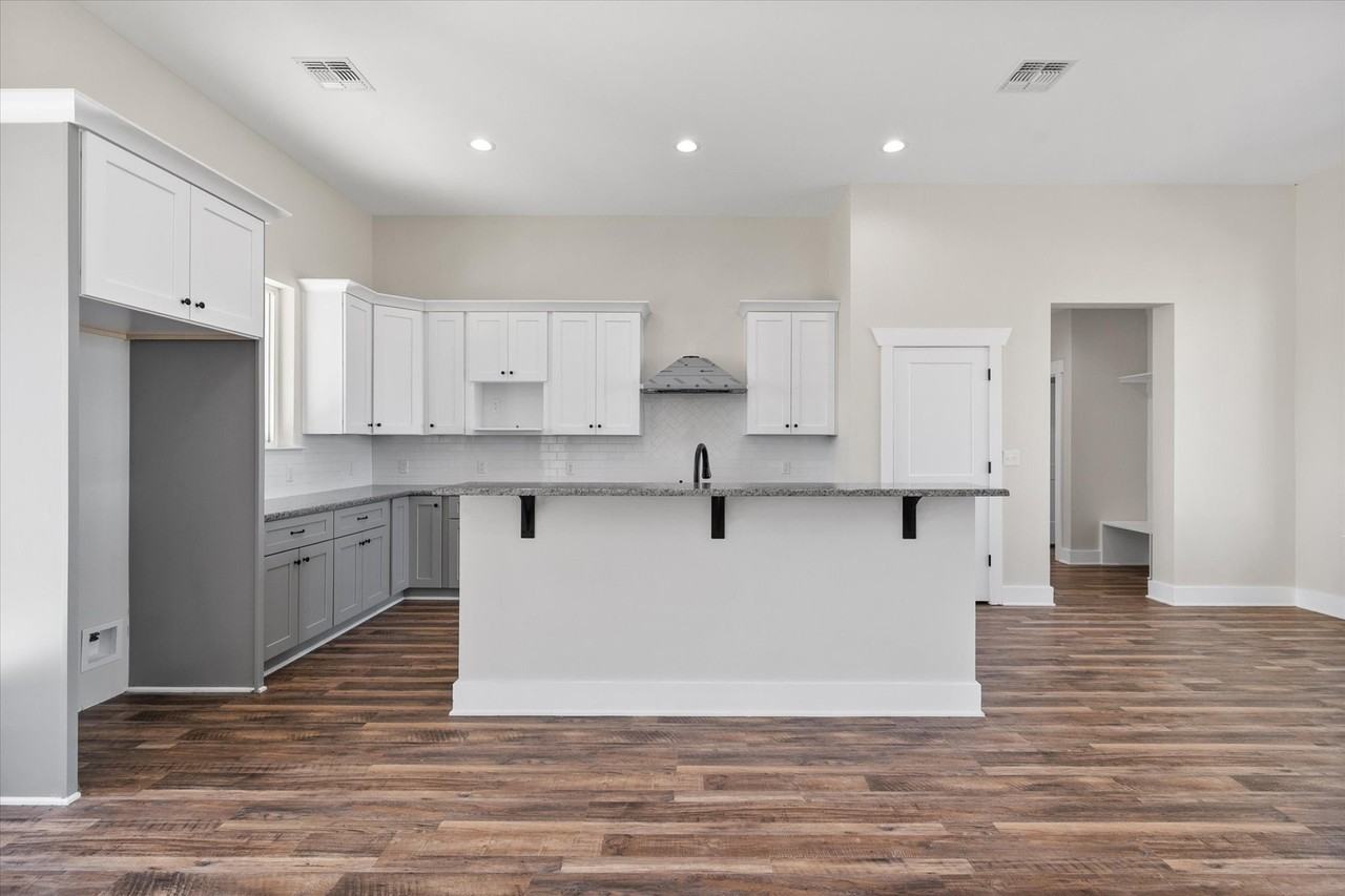 4003 Nettle Rd - Photo 7 of 33