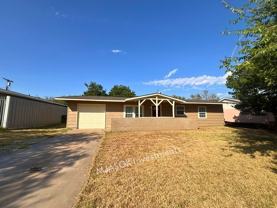 2619 Nw Pollard Ave - Photo 1 of 1