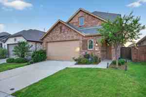 featured image of 3915 Spencer Ln