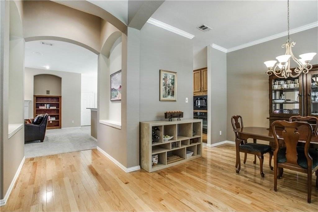 8447 Firewheel Ln - Photo 7 of 25