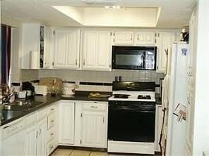 245 S Heartz Rd - Photo 4 of 12