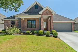 featured image of 817 Highlands Ave