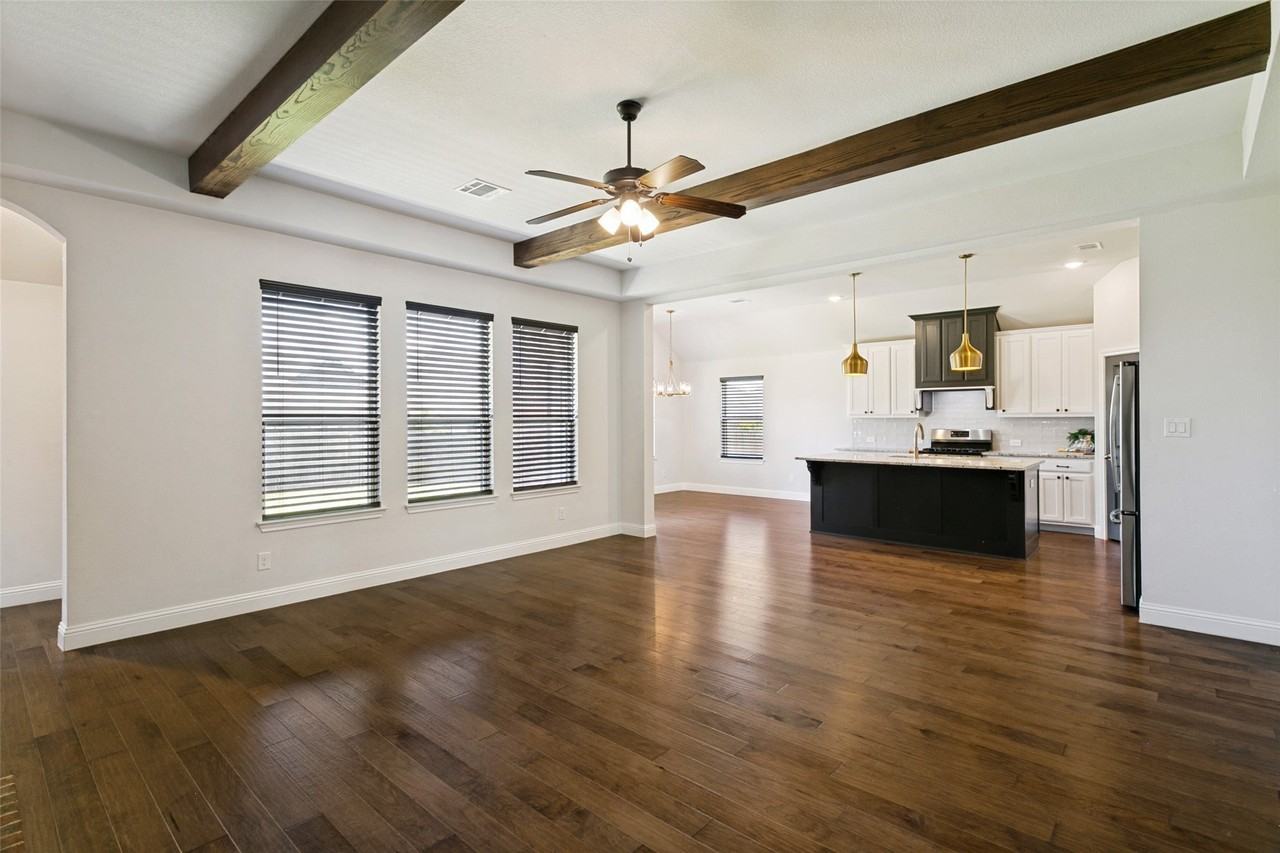 817 Highlands Ave - Photo 5 of 24