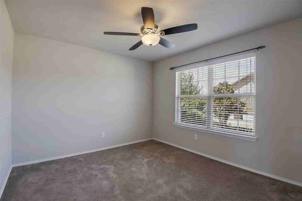 10521 Hartley Ln - Photo 3 of 15