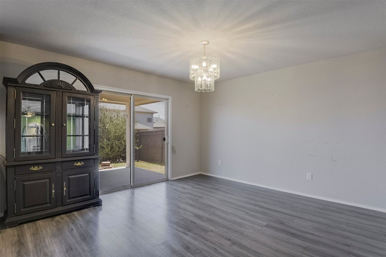 10521 Hartley Ln - Photo 7 of 15