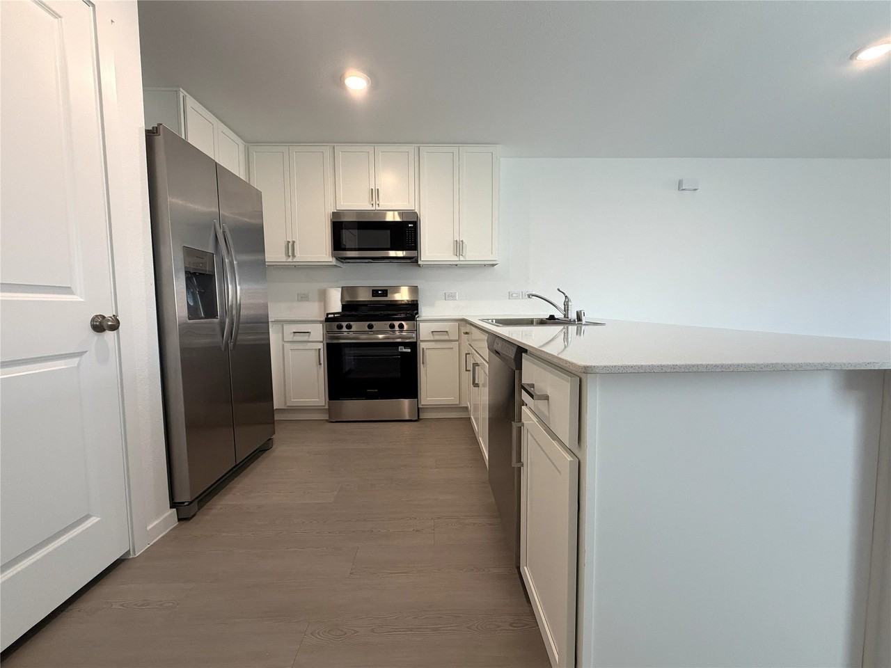 2556 Guineas Ln - Photo 7 of 23