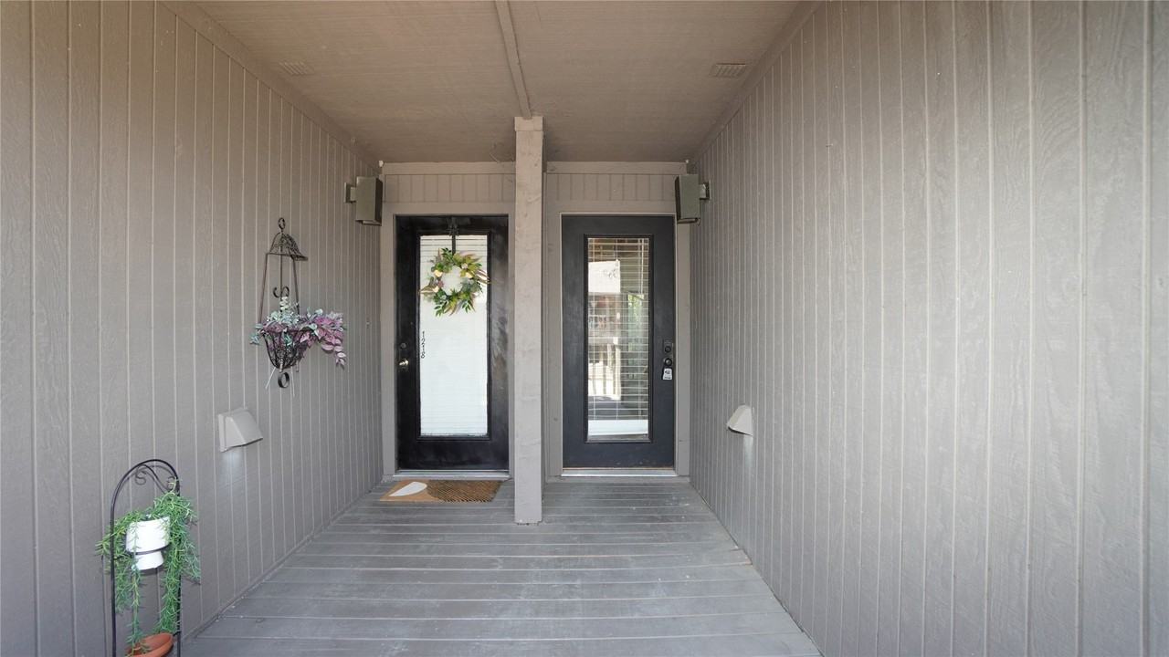 1220 Signal Ridge Pl - Photo 2 of 24