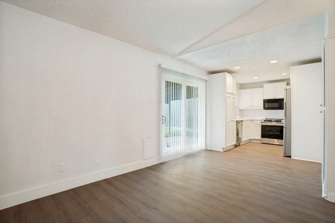 1412 E Park Blvd - Photo 4 of 12