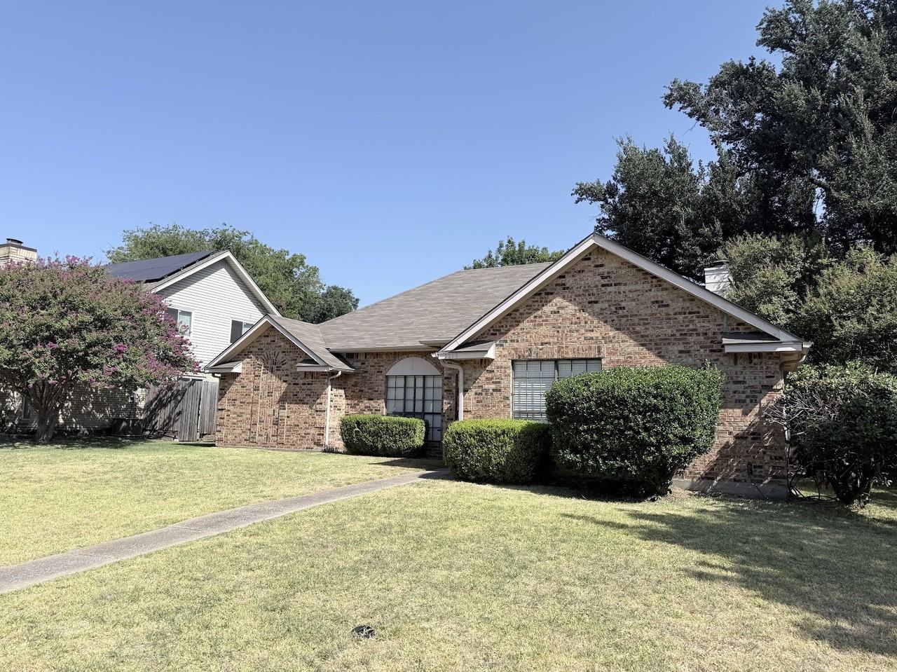 3213 Sailmaker Ln - Photo 2 of 15