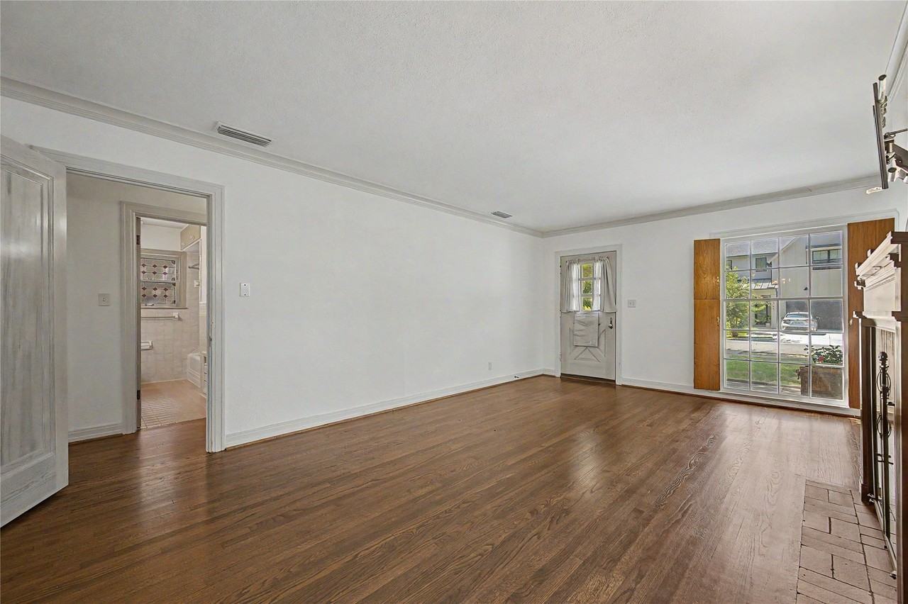 6047 Martel Ave - Photo 5 of 22