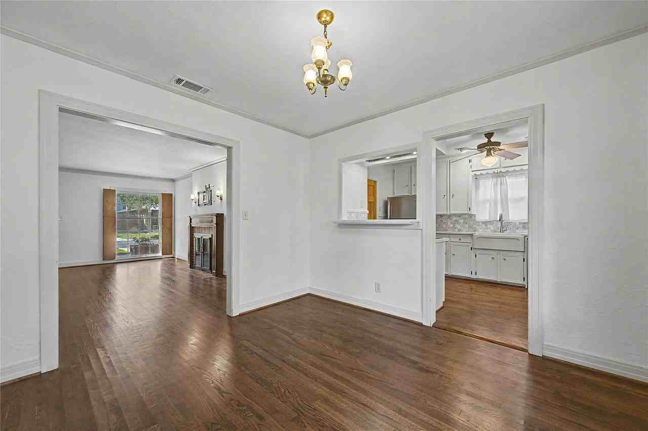 6047 Martel Ave - Photo 7 of 22
