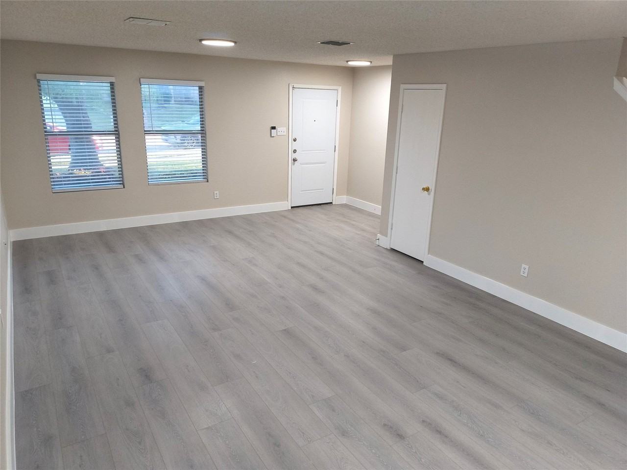 2524 Brinlee Branch Ln - Photo 2 of 24