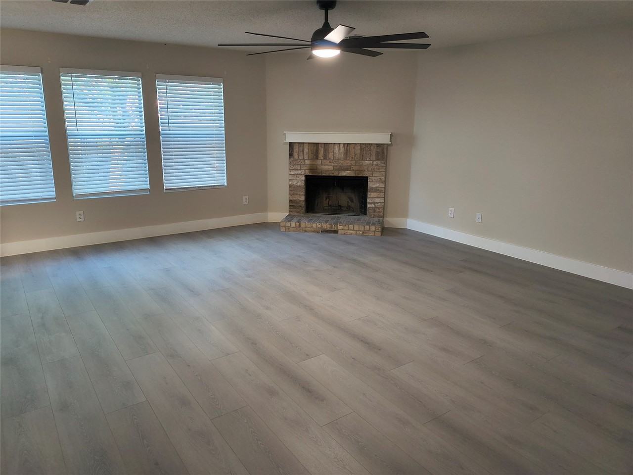 2524 Brinlee Branch Ln - Photo 3 of 24