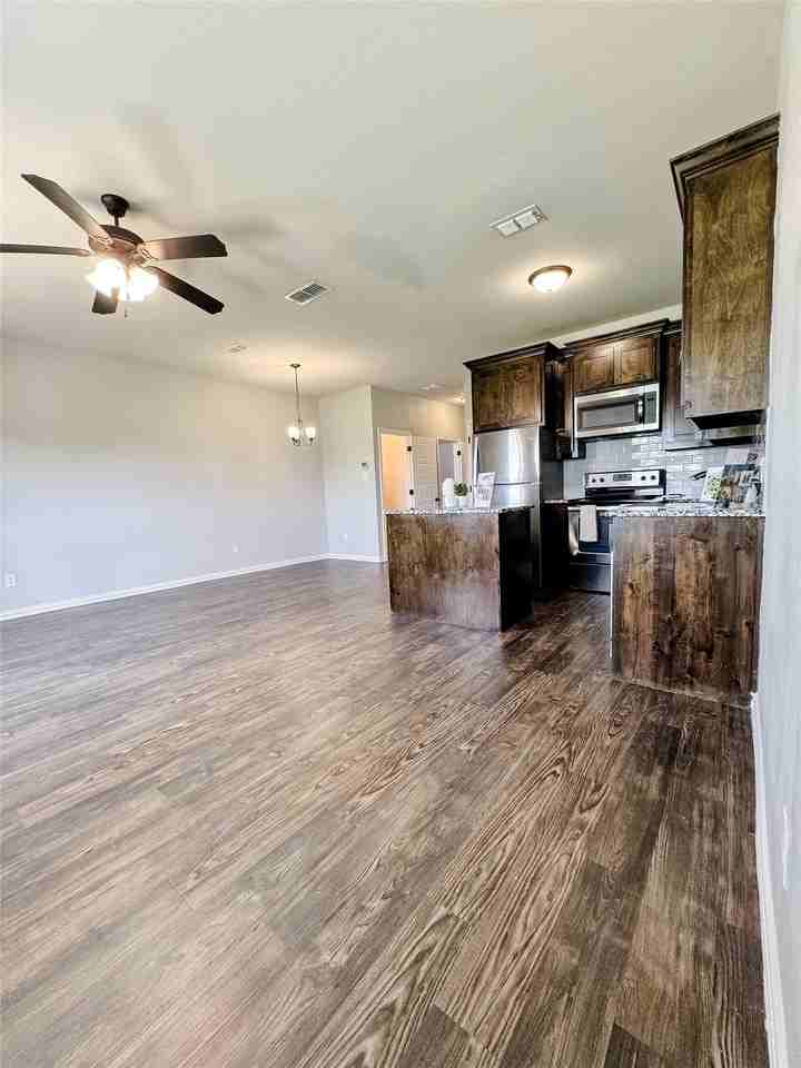 127 Bennett Hills Dr #3 - Photo 6 of 18
