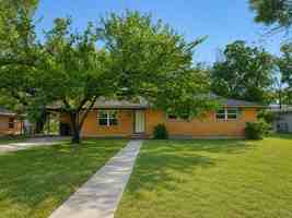 featured image of 517 N Lydia St