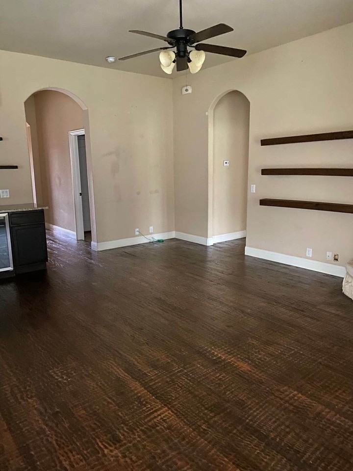 3501 Holly Rd - Photo 4 of 18
