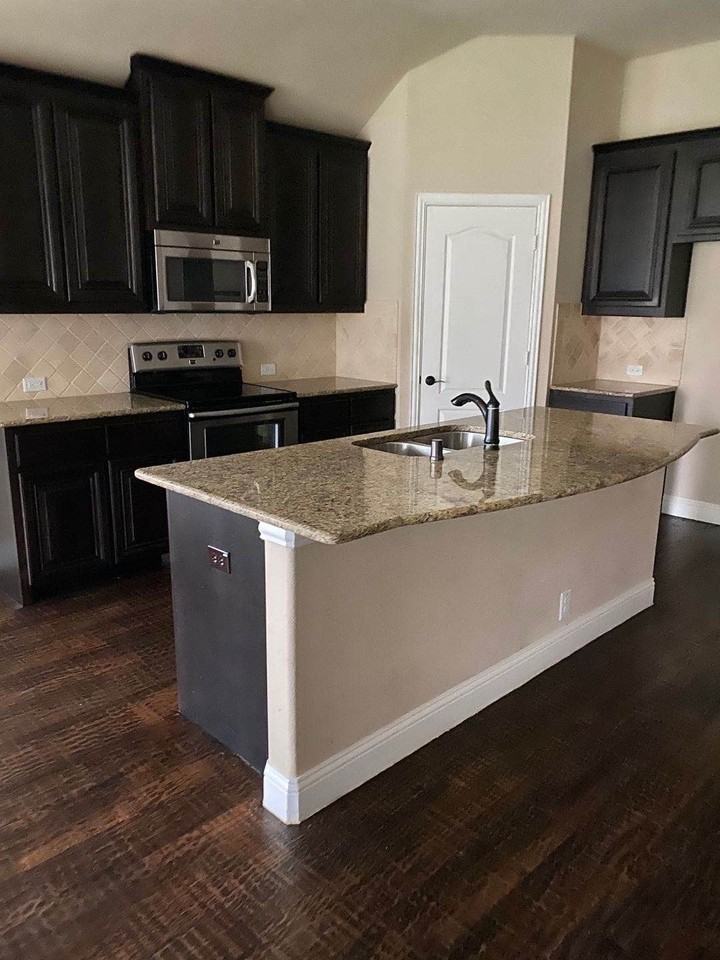 3501 Holly Rd - Photo 7 of 18