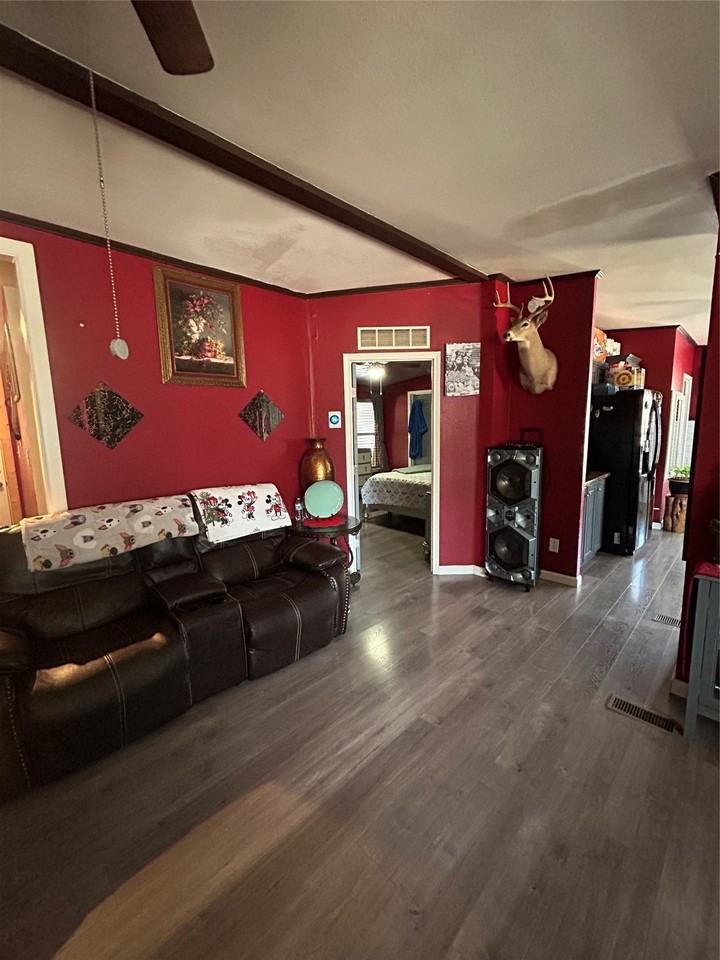 1014 Flamingo Rd - Photo 5 of 9