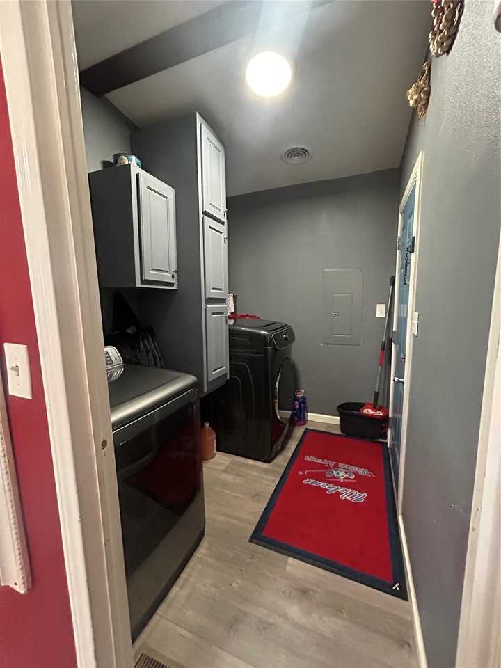 1014 Flamingo Rd - Photo 7 of 9