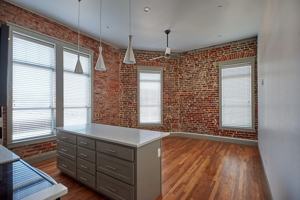 featured image of 200 W Brown St