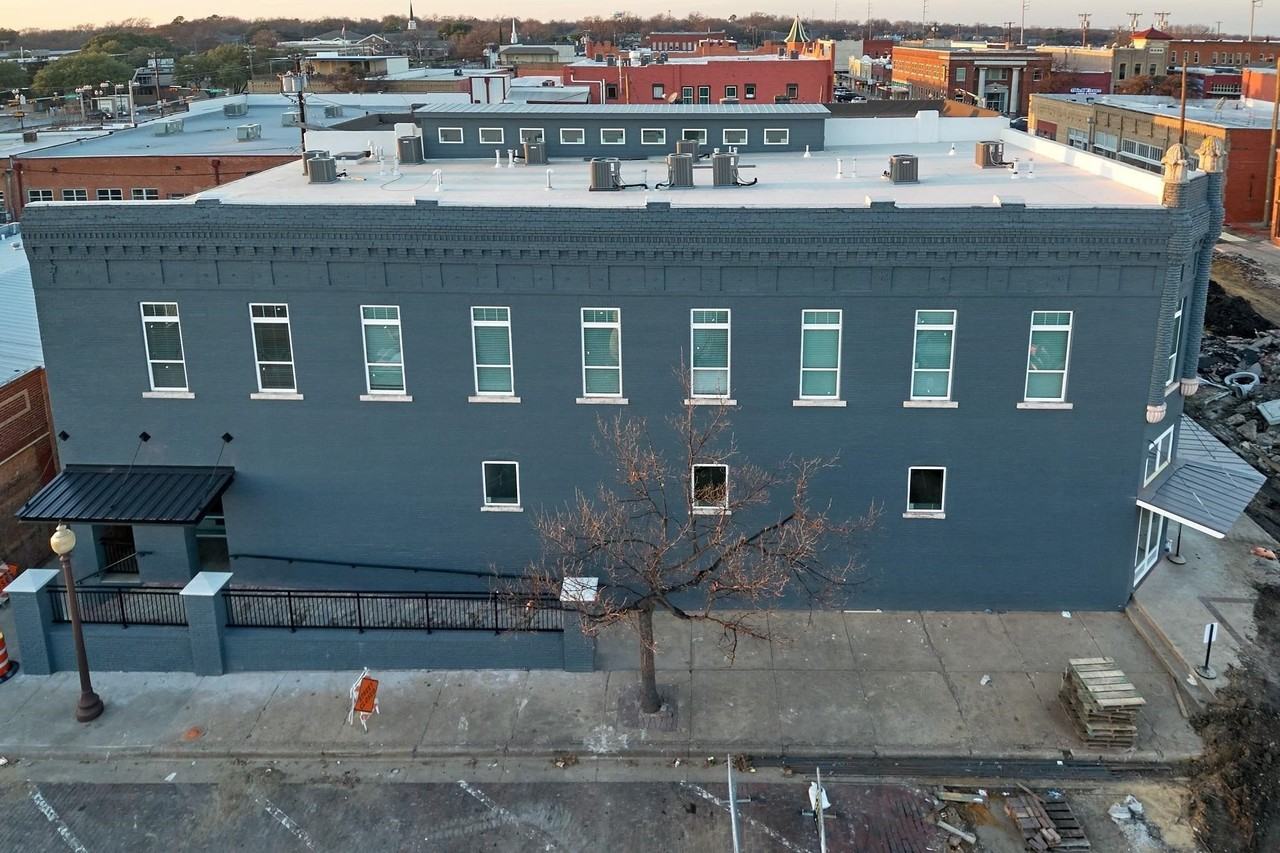 200 W Brown St - Photo 6 of 6