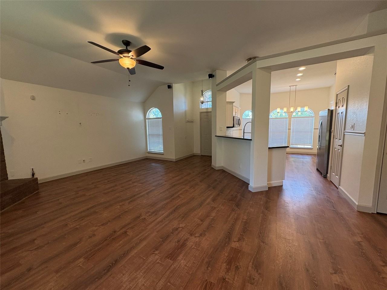 3037 Wren Ln - Photo 4 of 23