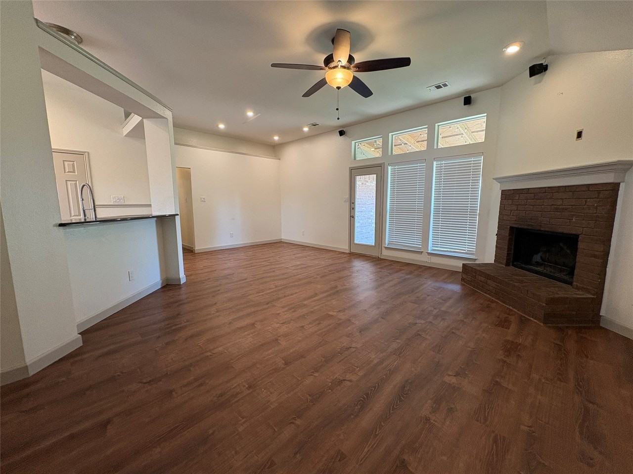 3037 Wren Ln - Photo 5 of 23