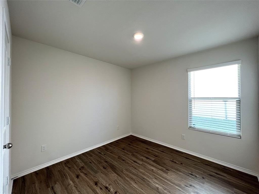 213 Anvil Dr - Photo 6 of 13