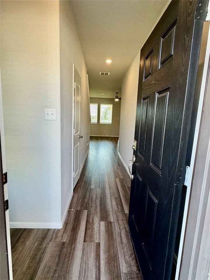 725 Santa Lucia Dr - Photo 6 of 24