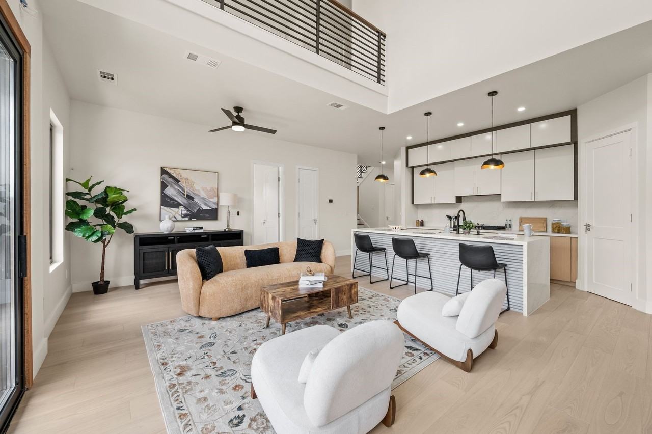3443 Umyousef Ct - Photo 2 of 39