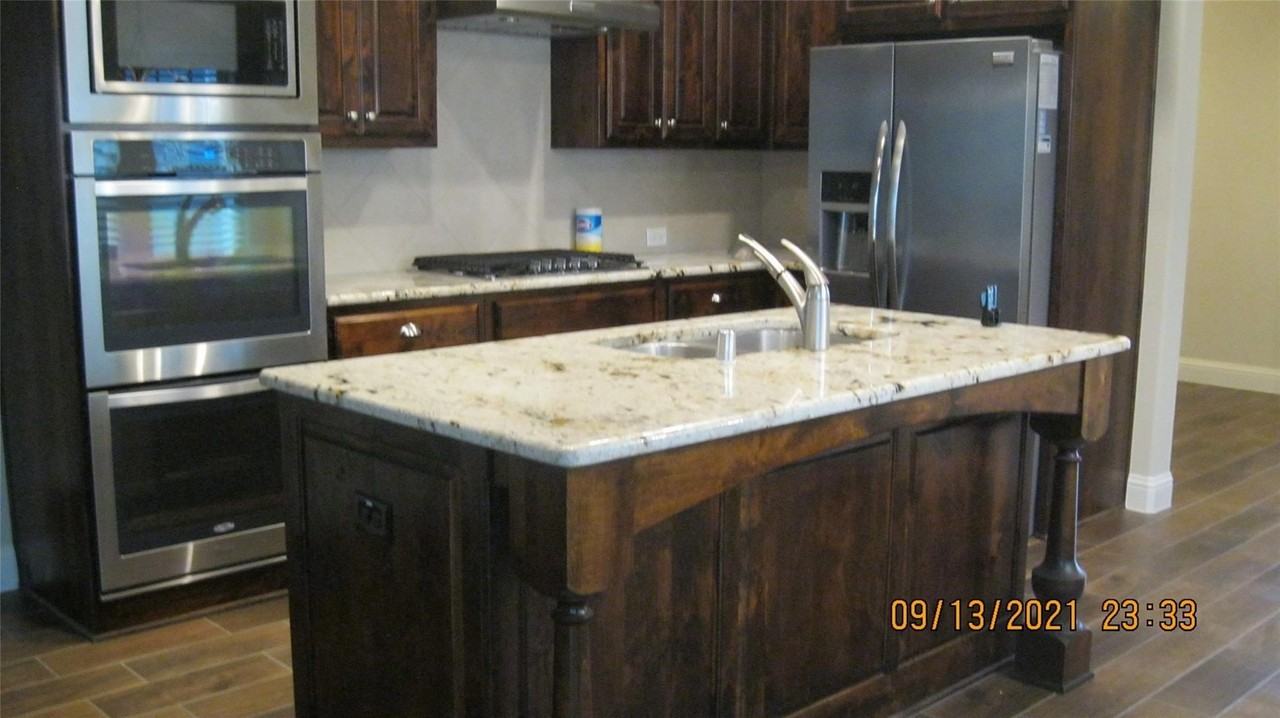 704 Wiltshire Blvd - Photo 2 of 6