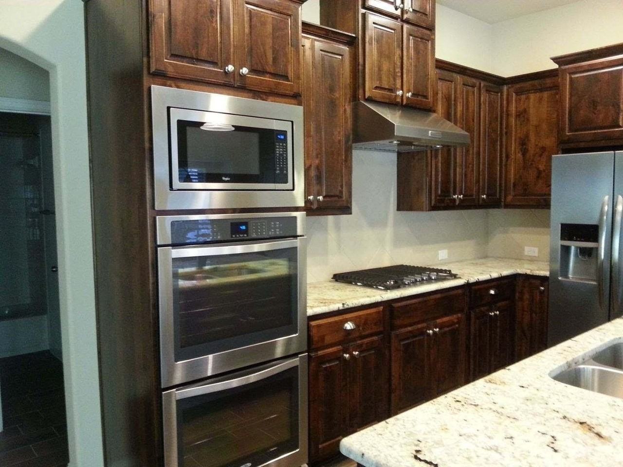 704 Wiltshire Blvd - Photo 3 of 6