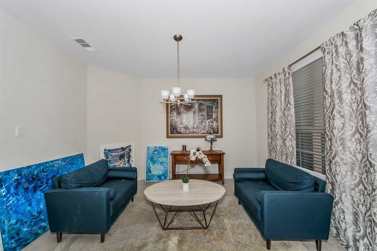8109 Brahmin Ct - Photo 7 of 34