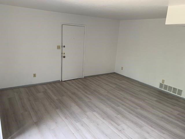 4636 Dexter Ave #4 - Photo 4 of 12