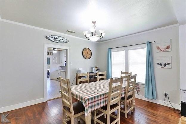 1010 Stowe St - Photo 4 of 12