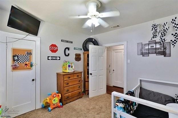 1010 Stowe St - Photo 6 of 12
