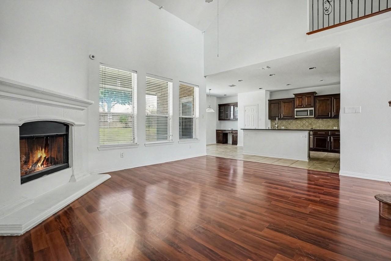 3023 Riverwood Ln - Photo 5 of 25